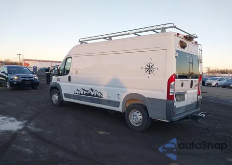 2018 Ram Promaster 2500 High Roof 159 Wb z USA, uszkodzony, nr VIN 3C6TRVDG7JE105321